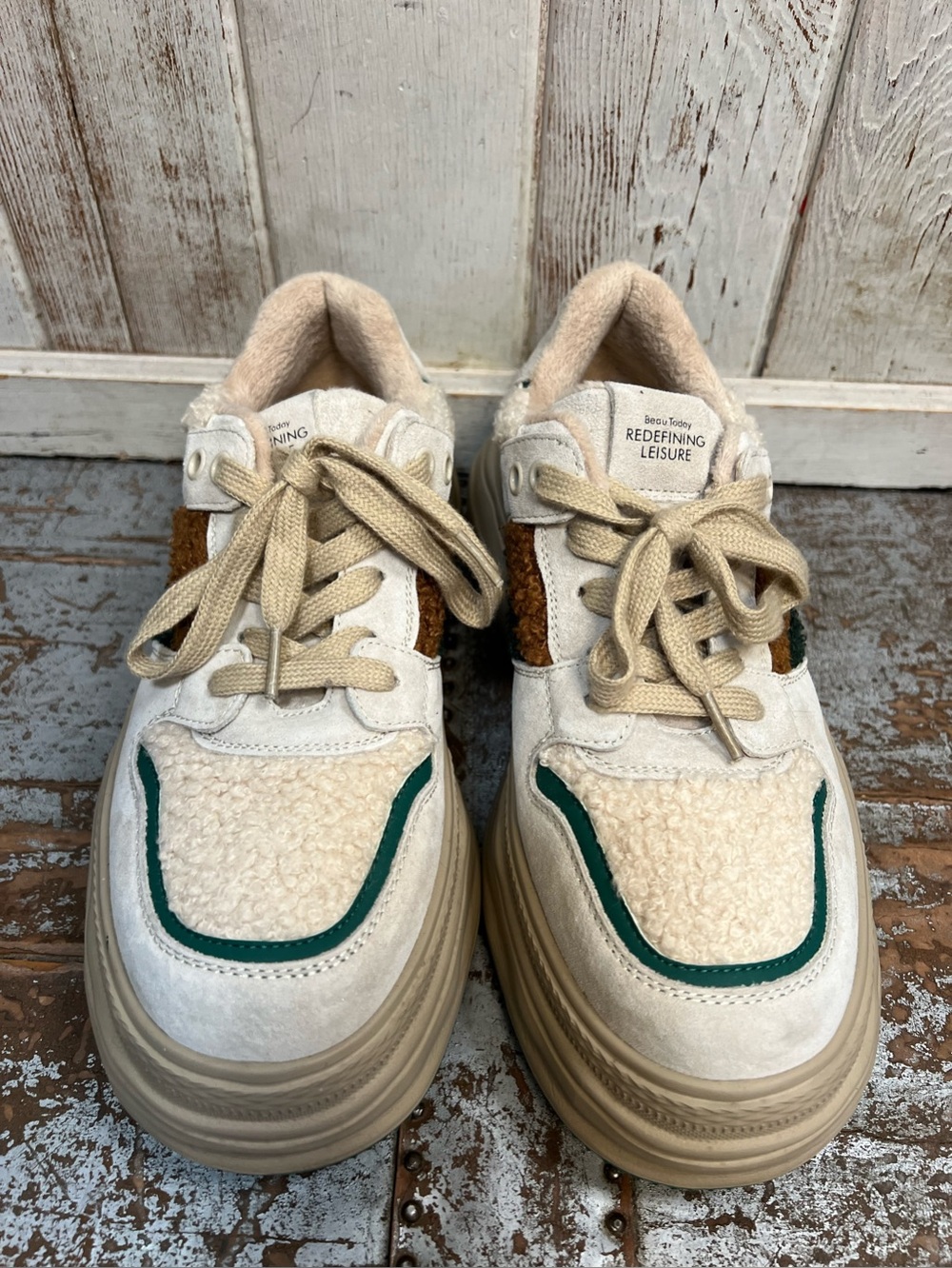 Beau Today Fleece Lace Up Patchwork Chunky Sneaker - Picture 2 of 16